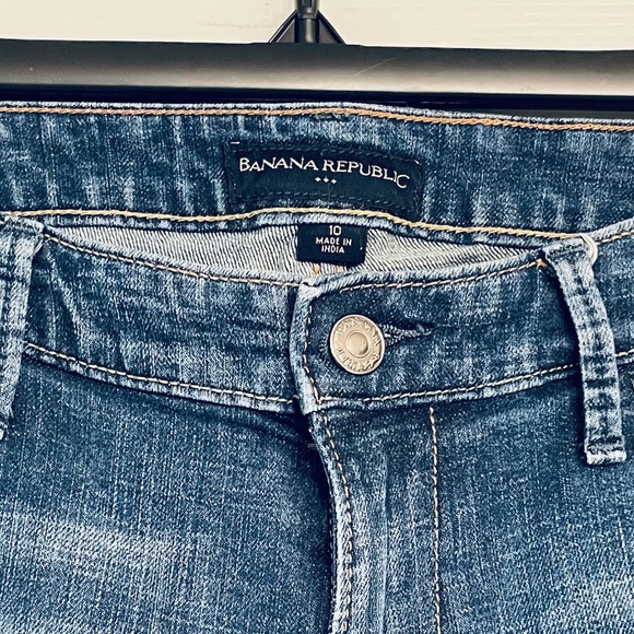 Banana Republic Cropped Cuff Jeans - Picture 4 of 9